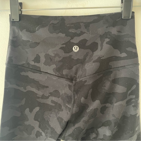 Lululemon Align Crop 21" Incognito Camo Black Gray Camo Leggings 37232 - Picture 6 of 12